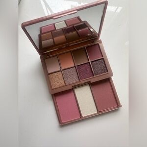 New Khroma Beauty Kourtney’s Kardazzle Palette